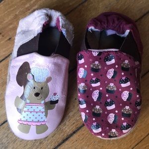 Robeez Reversible baby slippers